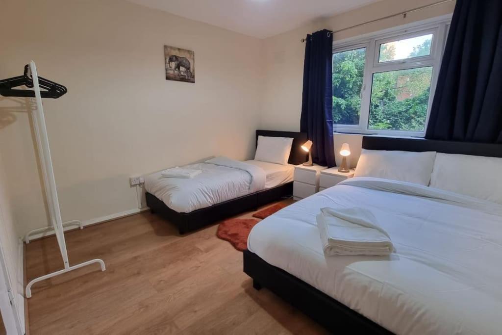 2 Bedroom Apartment In Kennington Londres Exterior foto